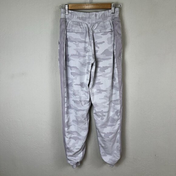 Athleta Brooklyn Lined Camo Jogger Pants Camo Lux Shasta Purple 985549-01 Size 0 - Picture 4 of 12